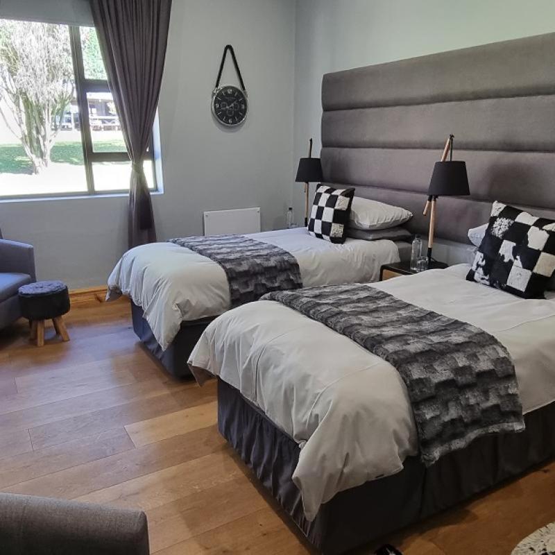 Wetlands Game Lodge Wakkerstroom Стая снимка
