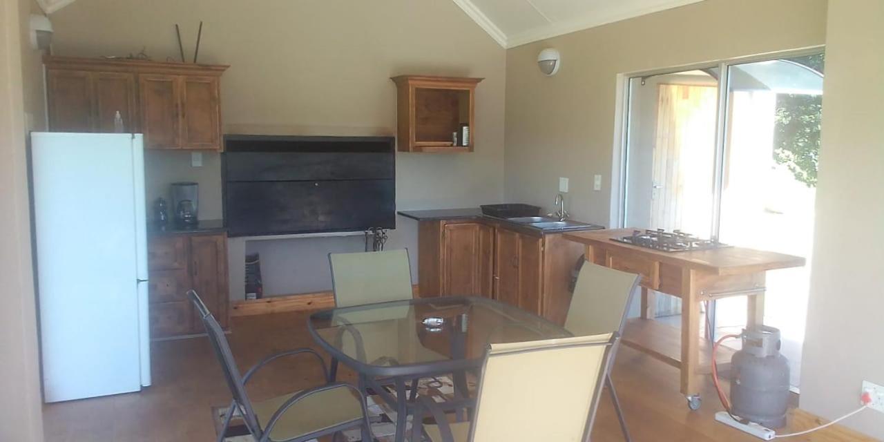 Wetlands Game Lodge Wakkerstroom Стая снимка